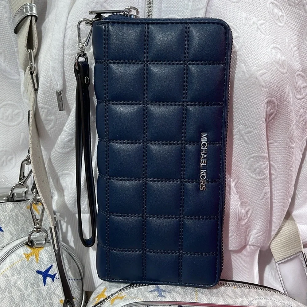 MICHAEL KORS Continental Wristlet Phone Case Wallet  Navy NWT